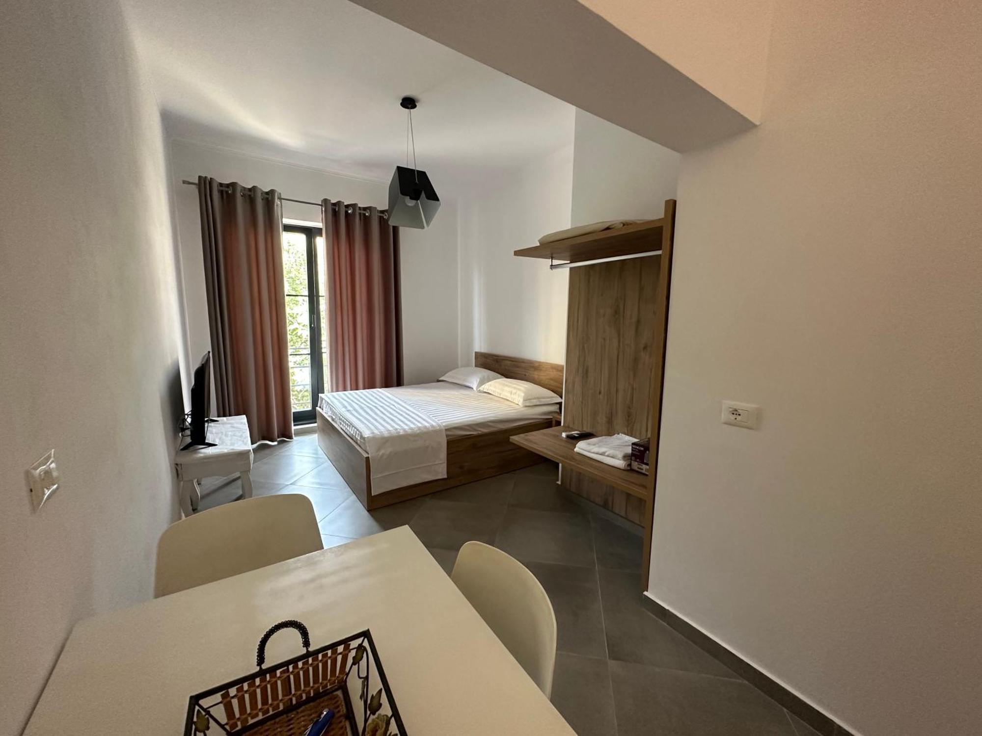 Central Comfort Suites Tirana Extérieur photo
