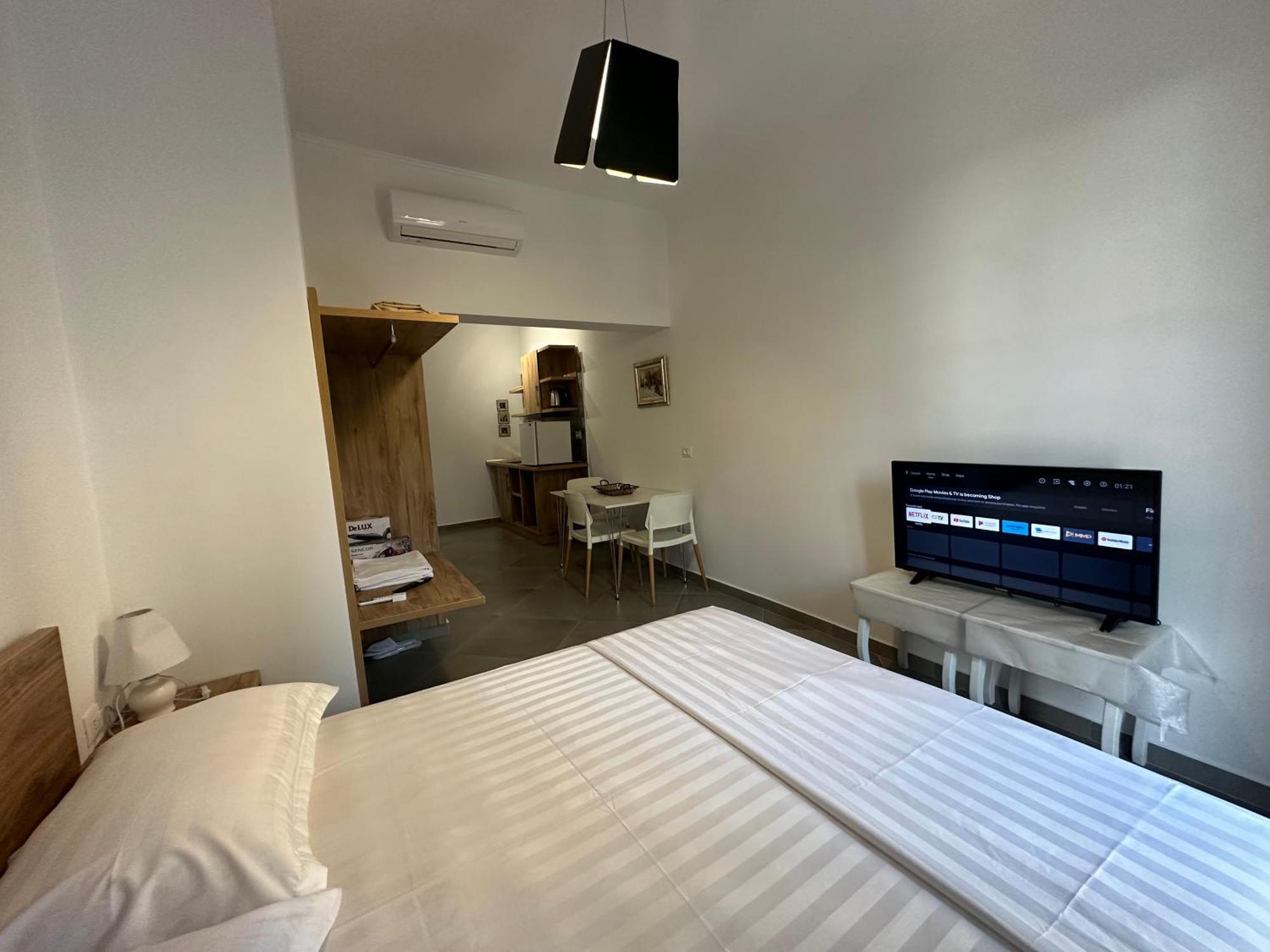 Central Comfort Suites Tirana Extérieur photo