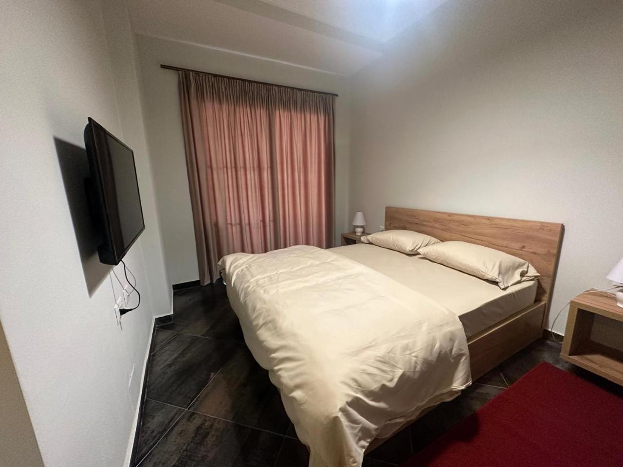 Central Comfort Suites Tirana Extérieur photo