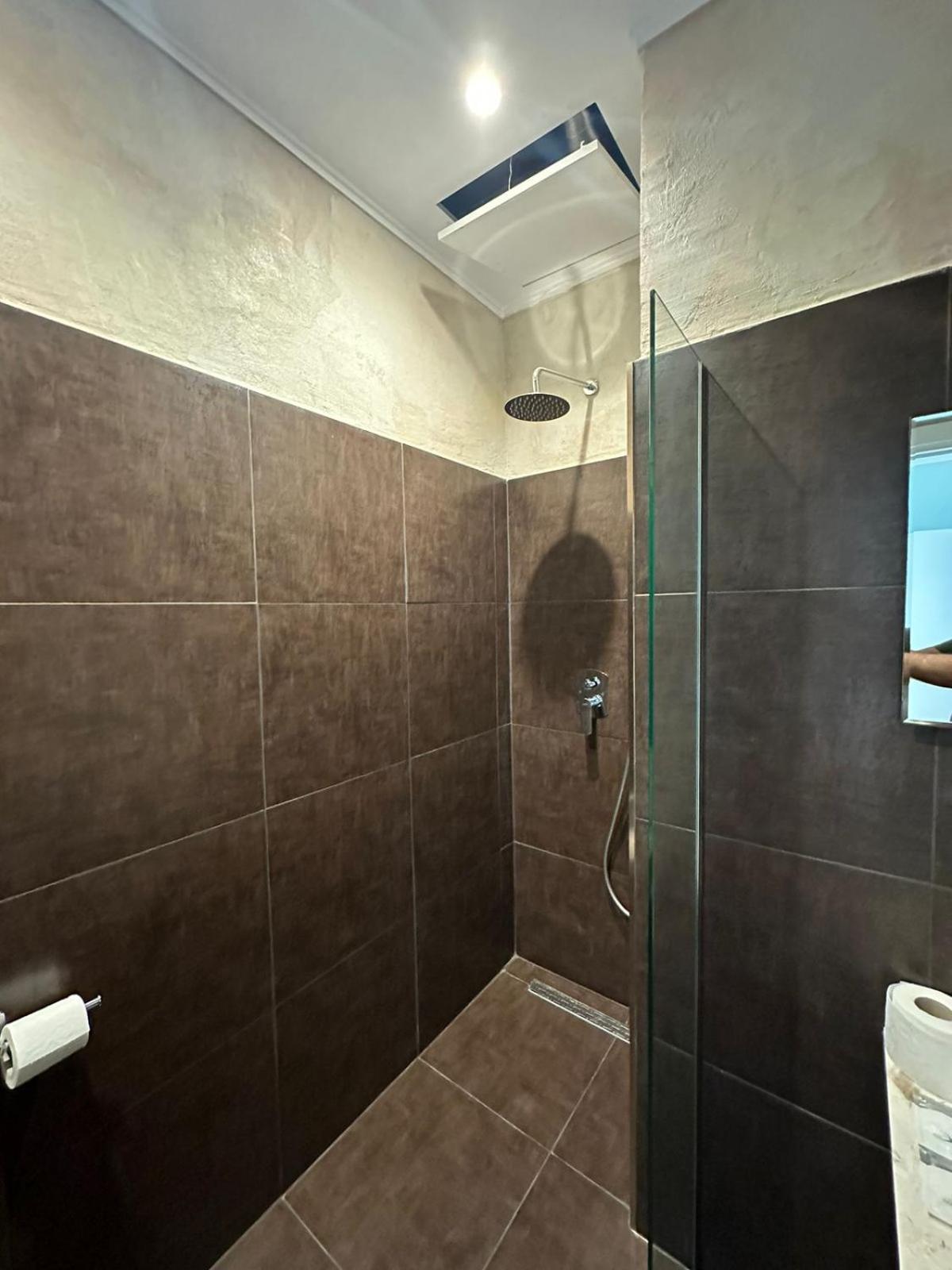 Central Comfort Suites Tirana Extérieur photo